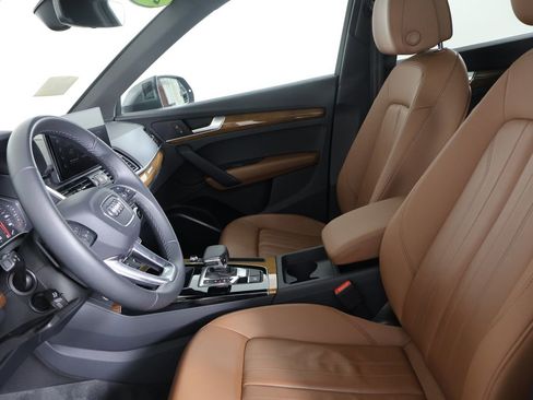Used 2023 Audi Q5 2.0T Premium image 19