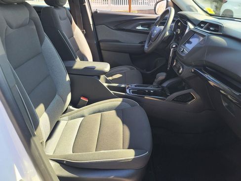 Used 2023 Chevrolet TrailBlazer LS image 18