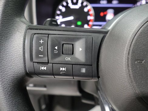 Used 2024 Nissan Rogue SV AWD/4WD image 37