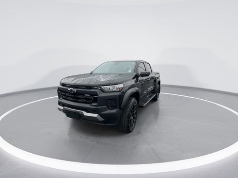 Used 2024 Chevrolet Colorado Trail Boss w/ Advanced Trailering Package image 3