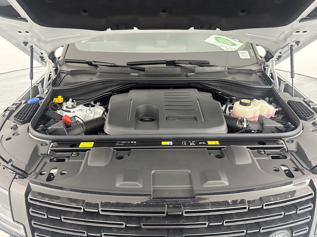 New 2026 Land Rover Range Rover SE AWD/4WD image 31