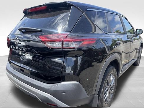 Used 2023 Nissan Rogue S FWD image 12