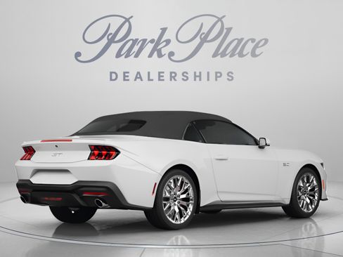Used 2026 Ford Mustang GT Premium RWD image 3