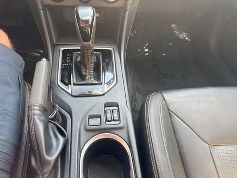 Used 2019 Subaru Crosstrek 2.0i Limited w/ Moonroof Package w/Navigation AWD/4WD image 18
