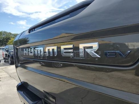 New 2026 GMC Hummer EV 4x4 Crew Cab image 8