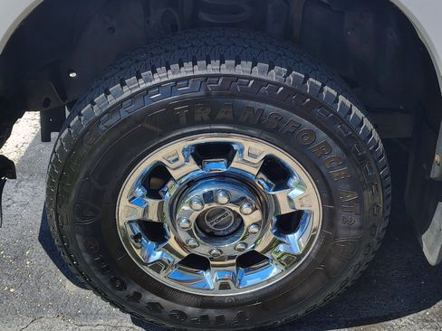 Used 2013 Ford F250 Lariat w/ Chrome Pkg AWD/4WD image 9