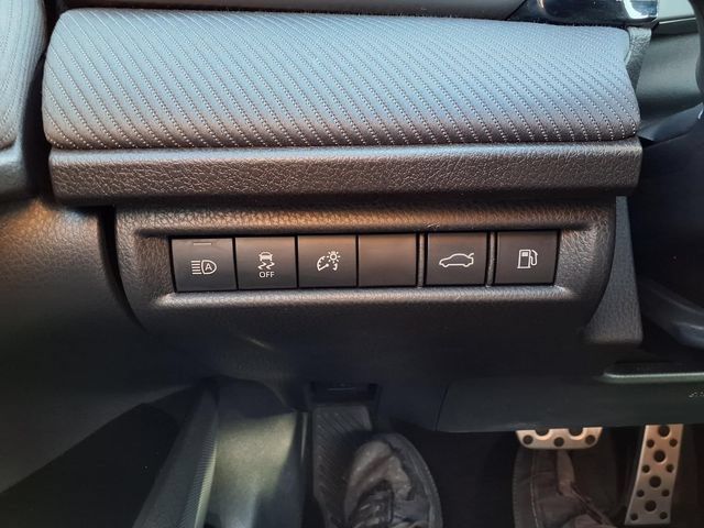 Used 2025 Toyota Camry SE FWD image 40
