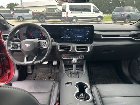 Used 2024 Ford Mustang GT Premium image 11