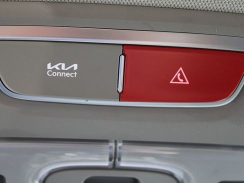 Used 2025 Kia Telluride S image 56