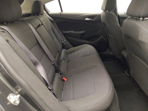 Used 2017 Chevrolet Cruze LT w/ Convenience Package FWD image 19