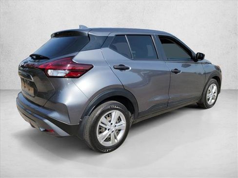 Used 2024 Nissan Kicks S FWD image 5