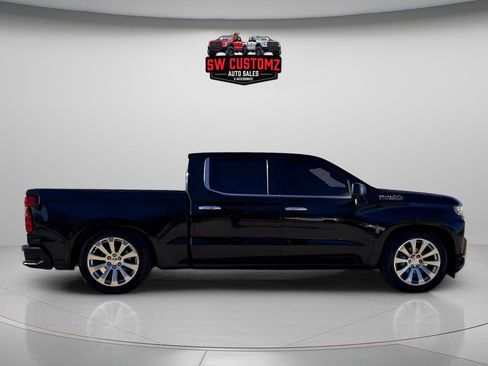 Used 2021 Chevrolet Silverado 1500 High Country w/ Technology Package AWD/4WD image 9
