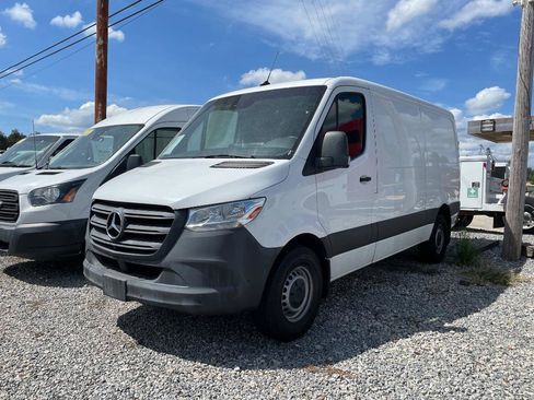 Used 2022 Mercedes-Benz Sprinter 1500 image 1