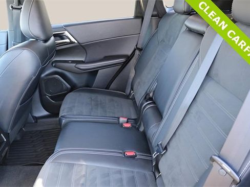 Used 2024 Mitsubishi Outlander SE image 14