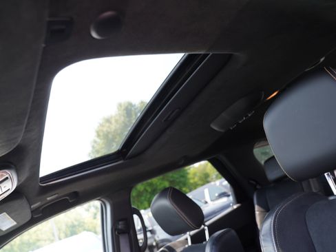 Used 2025 Dodge Durango R/T AWD/4WD image 31