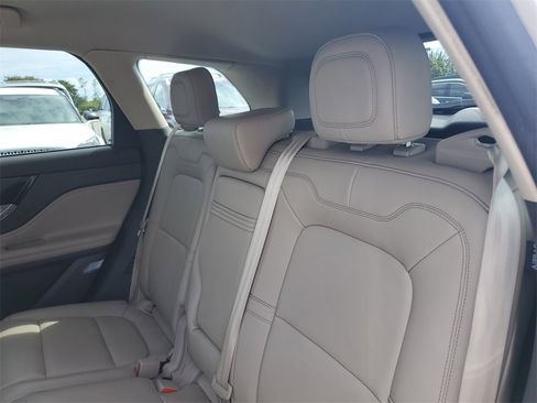 Used 2022 Lincoln Corsair FWD image 12