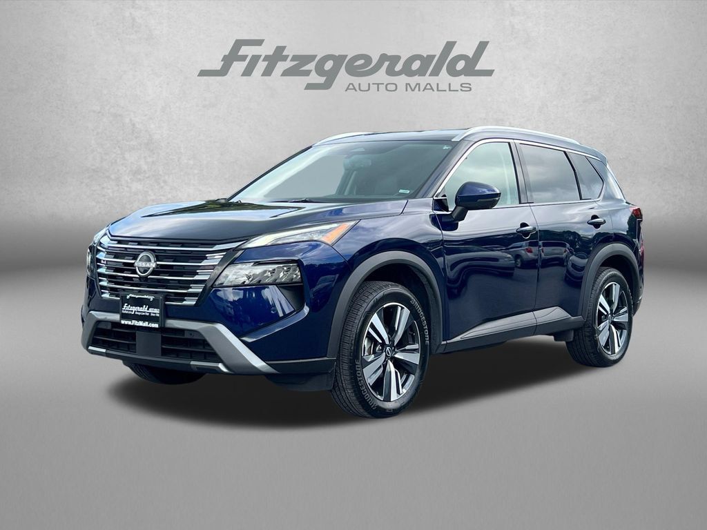Used 2026 Nissan Rogue SL AWD/4WD image 2