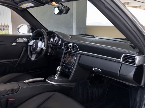 Used 2010 Porsche 911 Targa 4S image 36