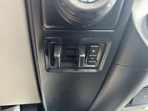 Used 2016 Ford F150 XL w/ Equipment Group 101A Mid image 17