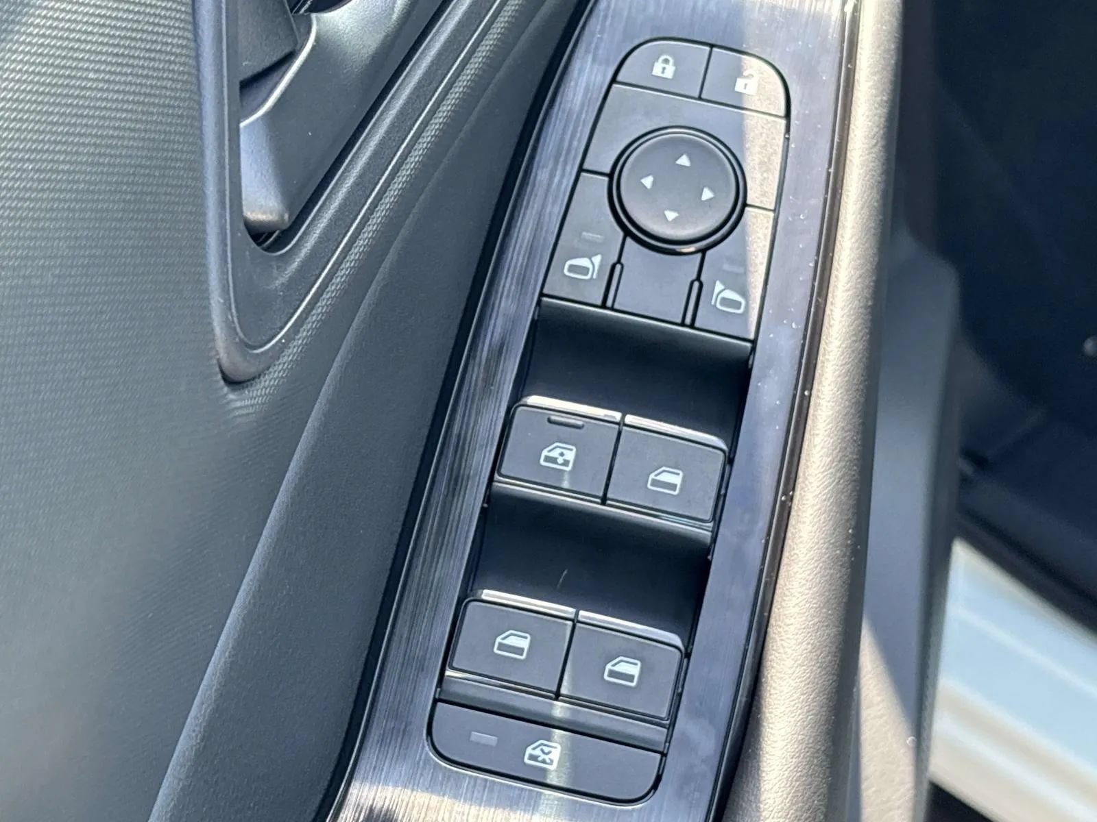New 2026 Nissan Rogue S FWD image 20