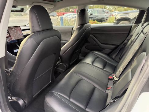 Used 2019 Tesla Model 3 Performance image 13