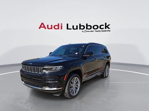Used 2023 Jeep Grand Cherokee L Summit w/ Advanced Protech Group IV AWD/4WD image 5