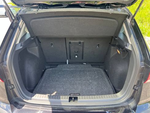 Certified 2023 Volkswagen Taos SE w/ Panoramic Sunroof Package FWD image 14