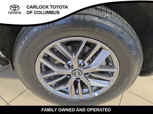 Used 2023 Nissan Rogue S image 10