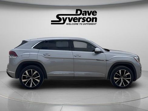 Certified 2025 Volkswagen Atlas Cross Sport SEL Premium R-Line image 4