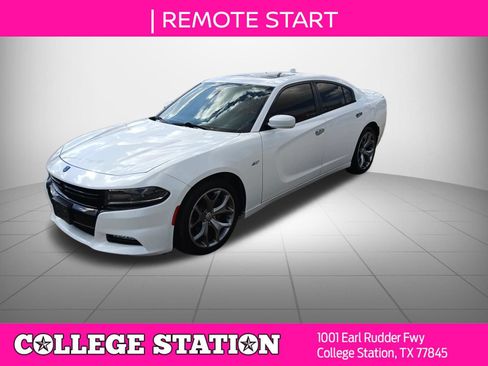 Used 2016 Dodge Charger SXT w/ Plus Group RWD image 6