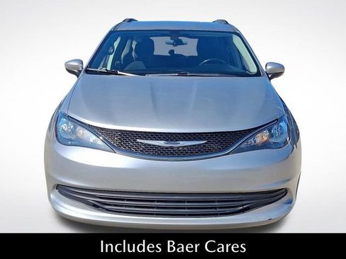 Used 2020 Chrysler Voyager LX w/ Cold Weather Group image 2