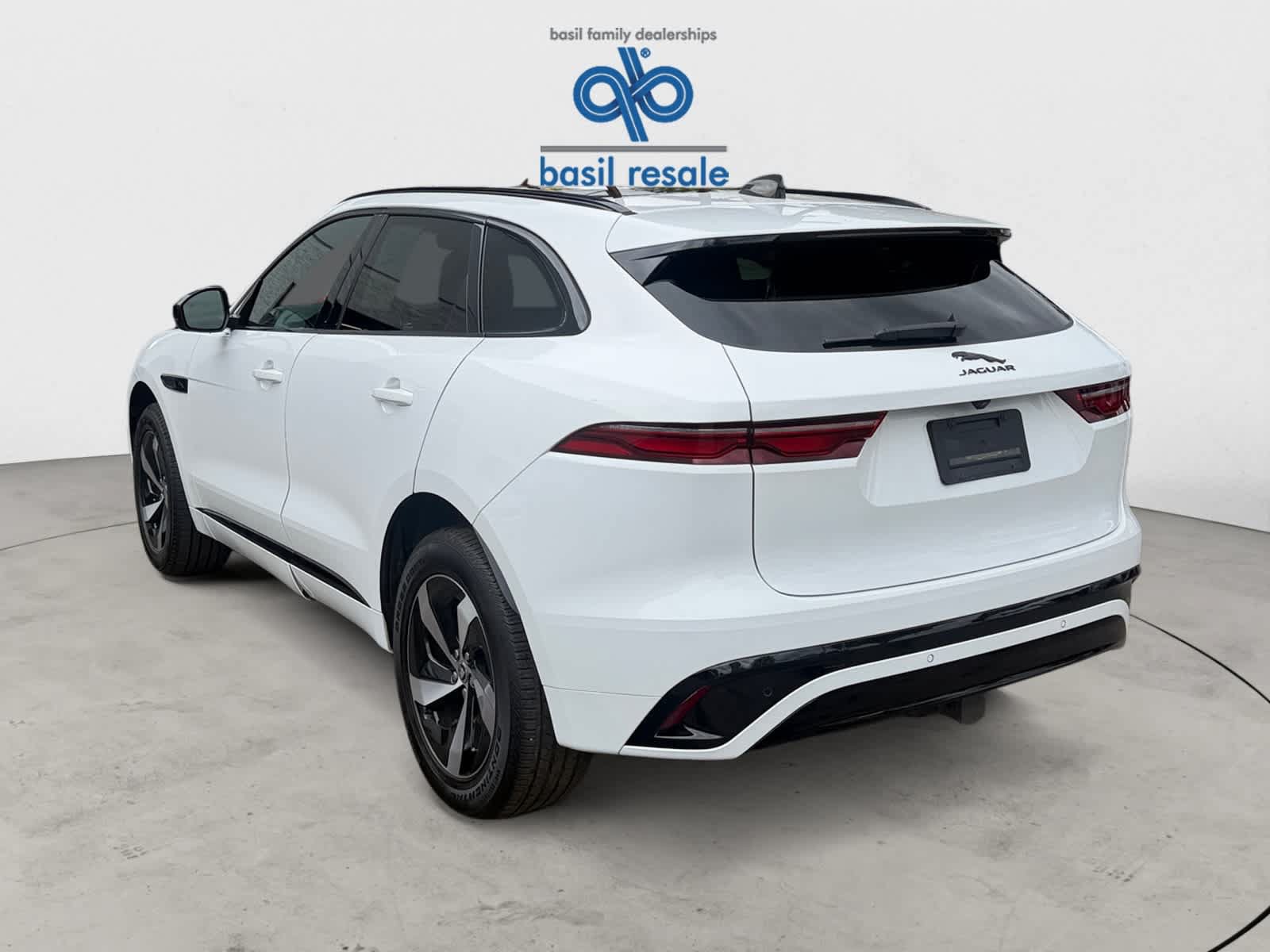 Used 2025 Jaguar F-PACE R-Dynamic S AWD/4WD image 5