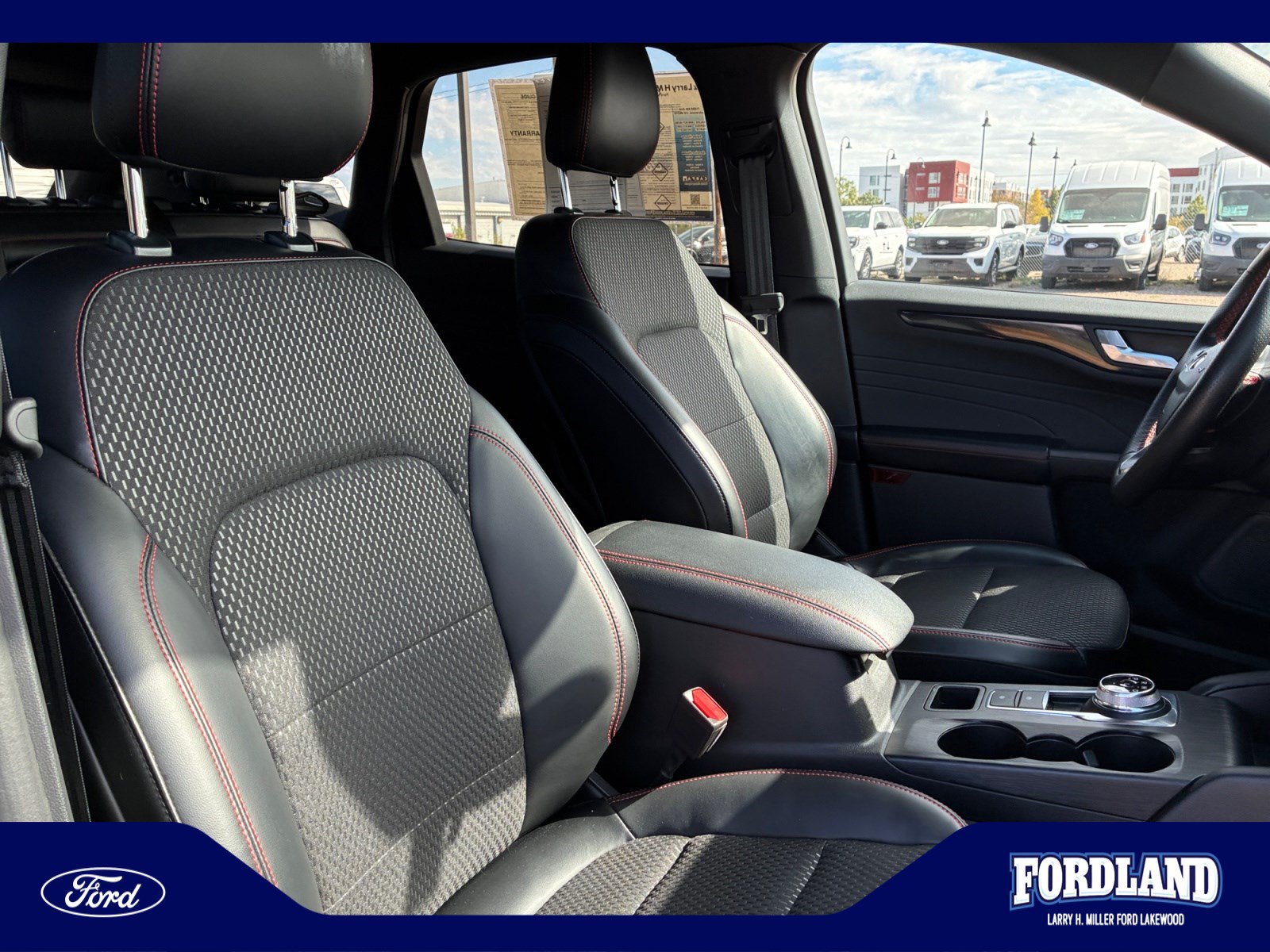 Used 2024 Ford Escape ST-Line Select w/ Tech Pack #2 AWD/4WD image 19