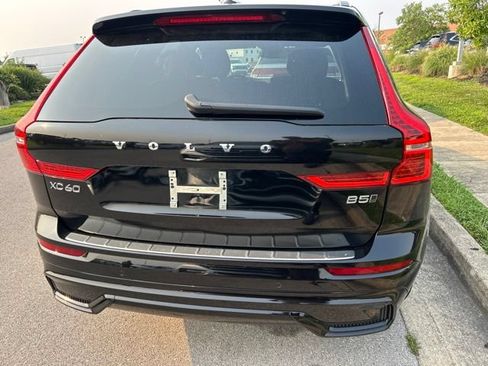Used 2023 Volvo XC60 B5 Plus AWD/4WD image 5