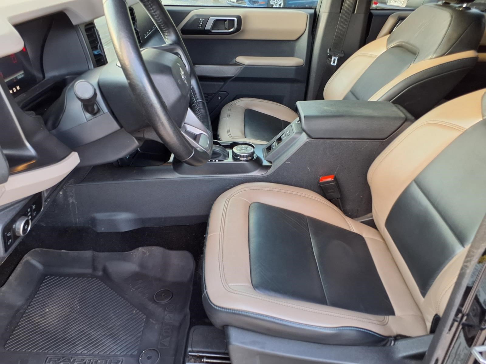Used 2023 Ford Bronco Wildtrak AWD/4WD image 13