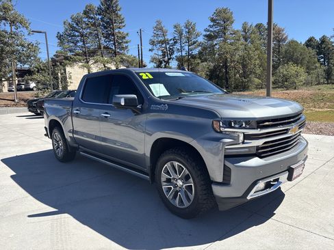 Used 2021 Chevrolet Silverado 1500 High Country w/ Technology Package image 2