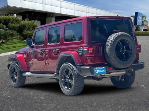 Used 2021 Jeep Wrangler Unlimited Sahara AWD/4WD image 7
