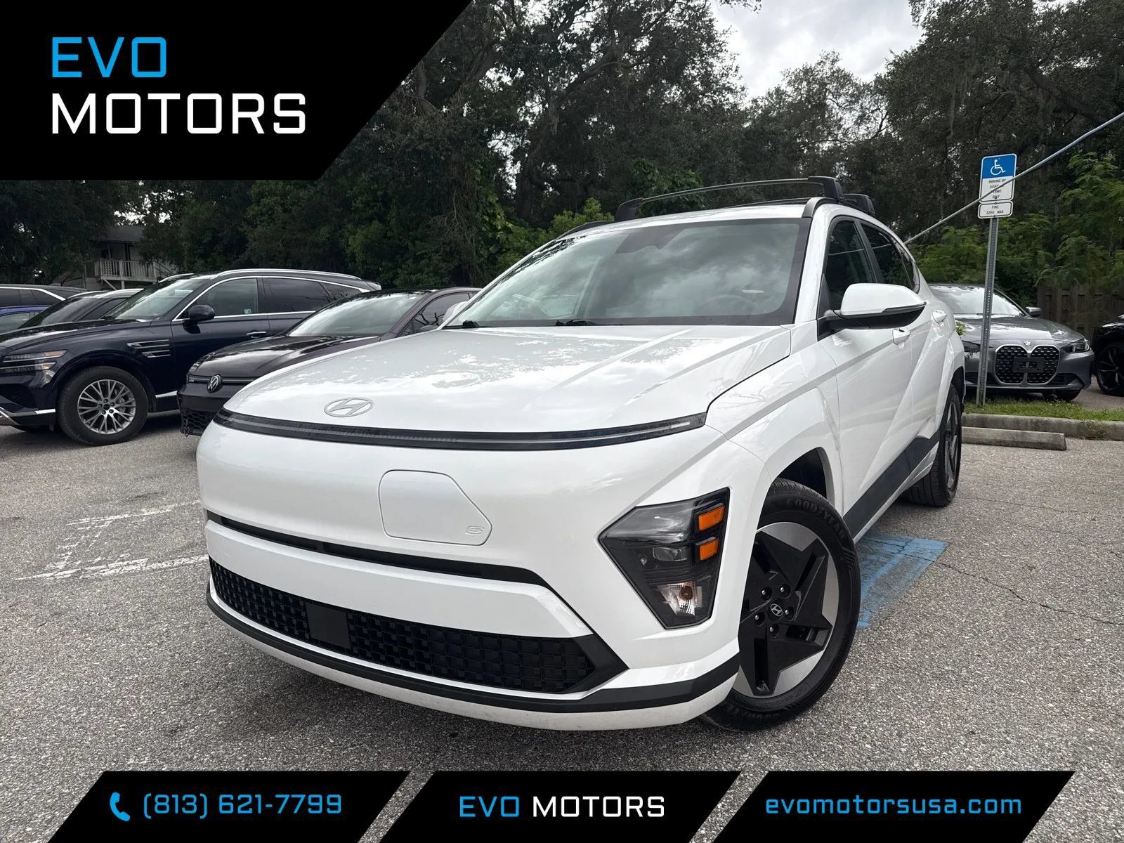 Used 2024 Hyundai Kona SEL FWD image 1