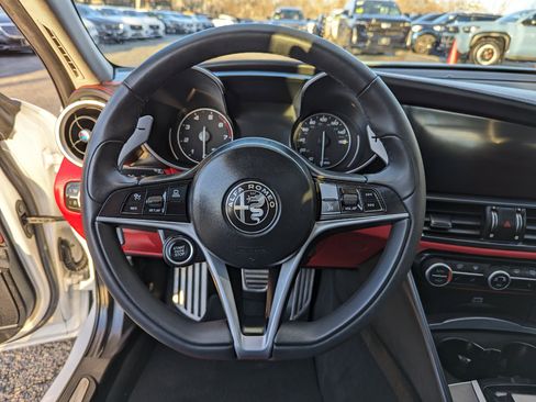 Used 2018 Alfa Romeo Giulia Ti Sport w/ Quick Order Package 22S Sport image 16