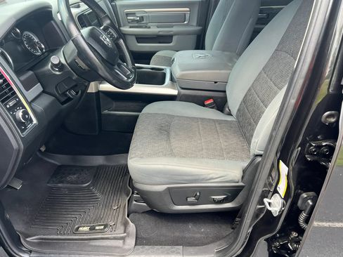 Used 2018 RAM 1500 Big Horn AWD/4WD image 9