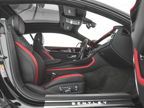 Used 2025 Bentley Continental GT Speed AWD/4WD image 32