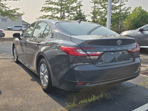 Used 2026 Toyota Camry LE FWD image 5