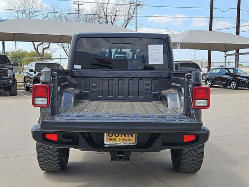 Used 2021 Jeep Gladiator Sport image 27