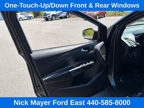 Used 2017 Ford Escape SE w/ Equipment Group 201A FWD image 26