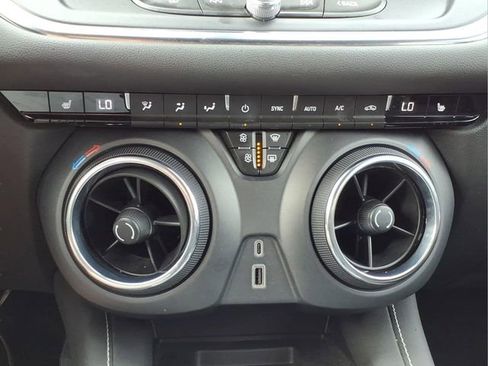 Used 2023 Chevrolet Blazer LT w/ Convenience Package FWD image 20