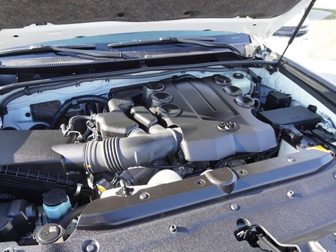 Certified 2022 Toyota 4Runner SR5 Premium image 14