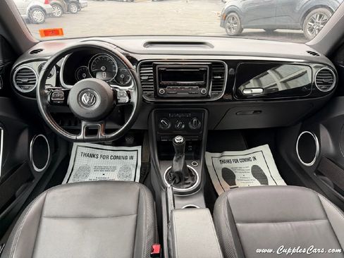Used 2014 Volkswagen Beetle 2.5 FWD image 15