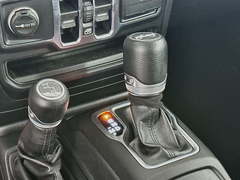 Used 2019 Jeep Wrangler Unlimited Sport S AWD/4WD image 24