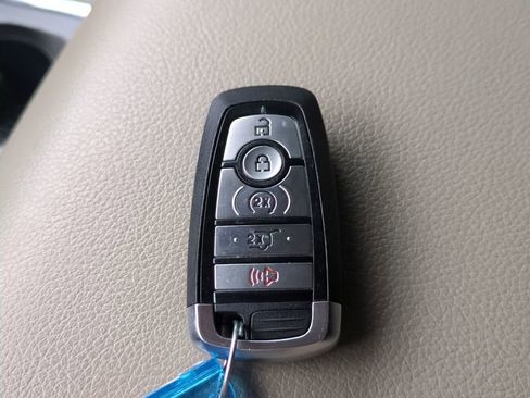 Used 2021 Ford Expedition XLT RWD image 29