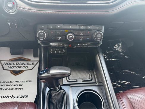 Used 2023 Dodge Durango R/T RWD image 24